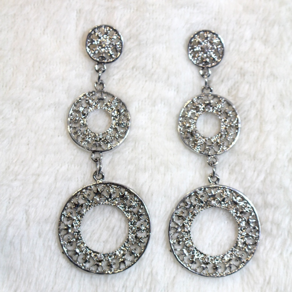 3 Tier circular circle Silver dangle earrings
